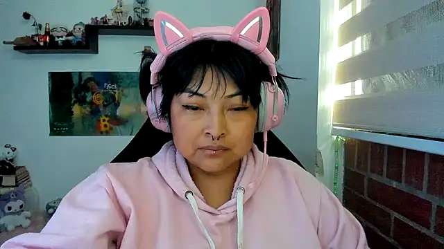 Shaddycute  online show from March 2026 12:11:01 PM