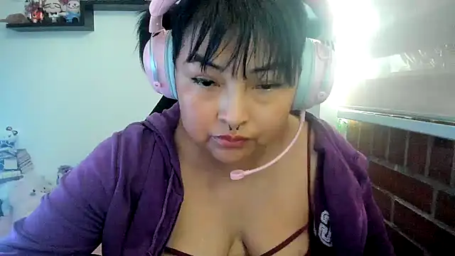 Shaddycute  online show from March 2026 06:33:01 PM