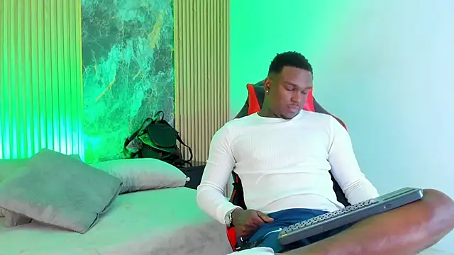 Troykhalil online show from September 2025 08:34:01 PM