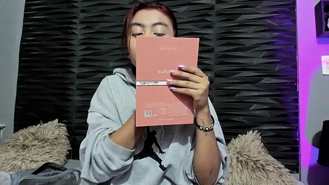 Snapshot of Ava_jones1 chatting on December 2025 01:31:01 PM Ava jones1 online show from December 2025 01:31:01 PM