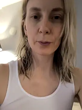 AvelinaLeoni online show from March 2026 06:36:02 AM