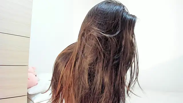 Elle Lee  online show from November 2025 08:13:02 PM