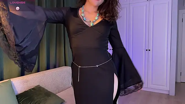 Snapshot of Pavlyna chatting on November 2025 06:29:01 PM Pavlyna online show from November 2025 06:29:01 PM