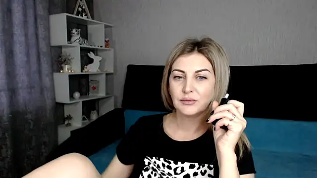 Snapshot of Amelia_Harper chatting on January 2025 01:01:01 PM Amelia Harper online show from January 2025 01:01:01 PM