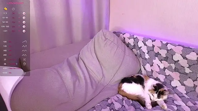 EkaterinaUpple online show from December 2024 01:24:02 AM