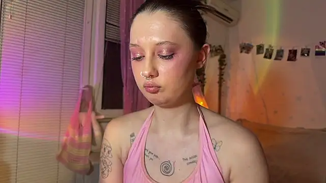 Jenny darling love online show from July 2026 08:58:01 PM