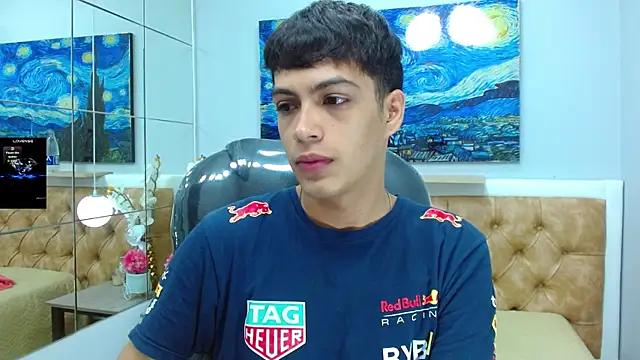 SkinnyBoy  online show from December 2025 12:32:01 PM