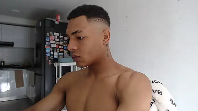 Jhonyblack 1 online show from April 2026 02:40:01 PM