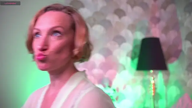 UmaTruewoman online show from December 2025 05:25:01 AM