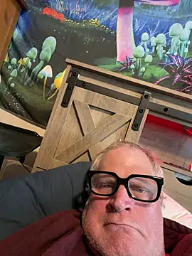 Snapshot of Mimmoromeo1973 chatting on February 2026 05:41:01 PM Mimmoromeo1973 online show from February 2026 05:41:01 PM