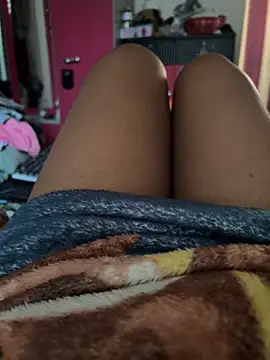 Snapshot of TASHa009 chatting on December 2025 08:43:01 AM TASHa009 online show from December 2025 08:43:01 AM