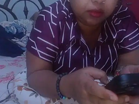 Snapshot of TASHa009 chatting on February 2026 05:06:02 PM TASHa009 online show from February 2026 05:06:02 PM