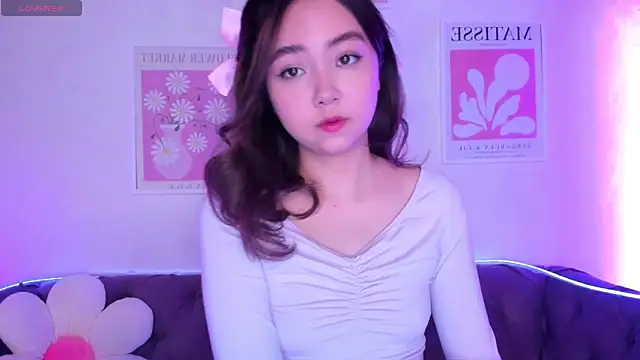 Fluffy Rose online show from January 2025 01:48:01 AM