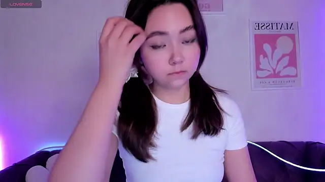 Fluffy Rose online show from January 2025 01:43:01 AM