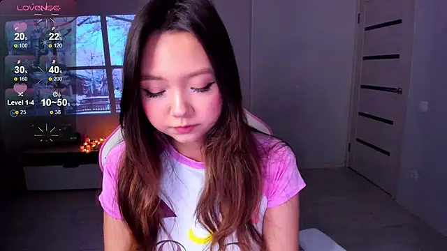 Fluffy Rose online show from November 2025 12:42:01 AM