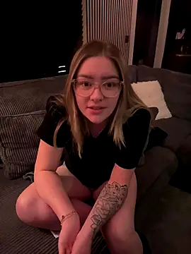 xX HotCouple Xx online show from November 2025 06:01:02 PM