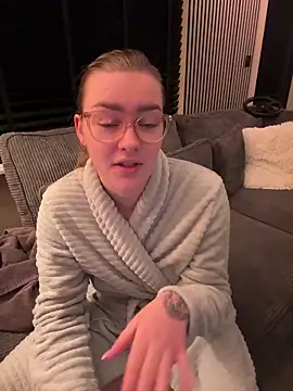 xX HotCouple Xx online show from December 2025 08:59:01 PM