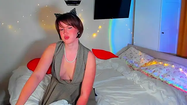 Snapshot of mirrorofsoul chatting on September 2025 05:18:01 PM mirrorofsoul online show from September 2025 05:18:01 PM