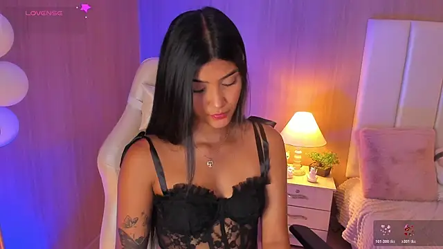 CaseyPiierce online show from November 2025 08:11:01 PM