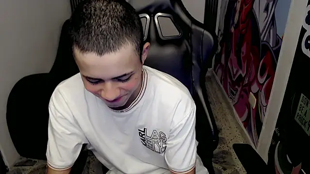 Snapshot of bby_santi chatting on February 2025 12:33:01 PM bby santi online show from February 2025 12:33:01 PM