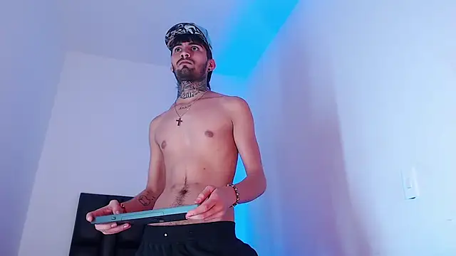 Snapshot of Brutal_Sex_Fucking chatting on January 2025 06:38:01 AM Brutal Sex Fucking online show from January 2025 06:38:01 AM