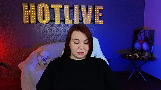 Lilumytrend online show from February 2025 12:11:02 PM