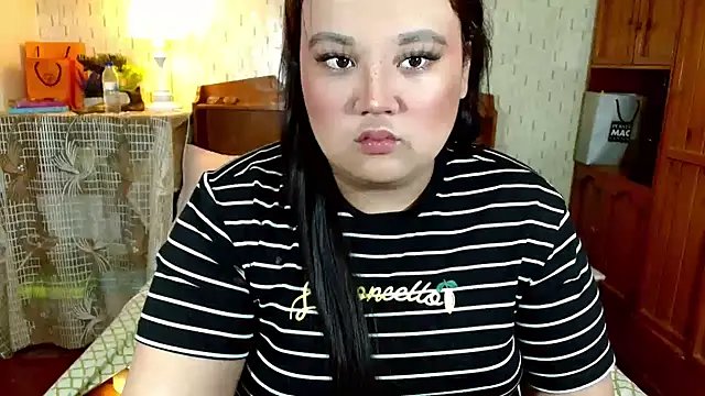 Snapshot of GiannaLopezSmith chatting on January 2025 11:45:02 AM GiannaLopezSmith online show from January 2025 11:45:02 AM