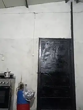 travieso2893 online show from February 2026 03:22:01 AM