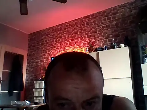 Nikolaiyy online show from May 2026 03:59:02 AM