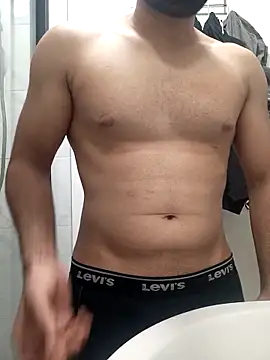 Snapshot of samcumms chatting on March 2025 07:48:01 PM samcumms online show from March 2025 07:48:01 PM