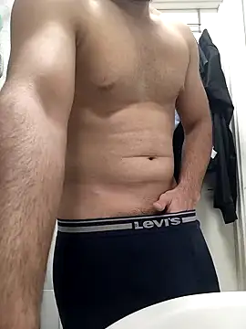 Snapshot of samcumms chatting on March 2025 08:43:02 PM samcumms online show from March 2025 08:43:02 PM