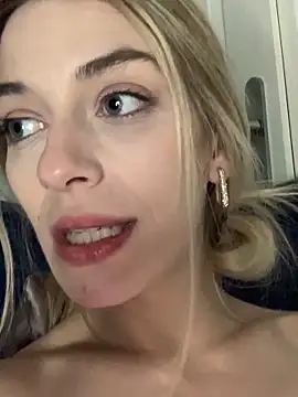 Lolitaxlola online show from March 2026 12:14:02 AM