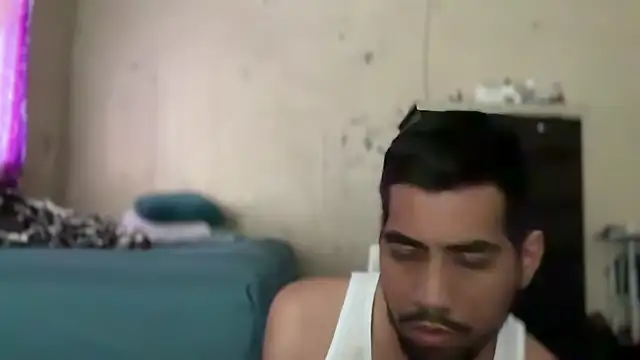 Snapshot of EnriquePersian197 chatting on January 2025 07:03:01 PM EnriquePersian197 online show from January 2025 07:03:01 PM