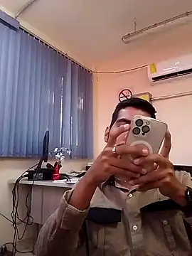 Snapshot of EnriquePersian197 chatting on January 2025 04:06:02 PM EnriquePersian197 online show from January 2025 04:06:02 PM