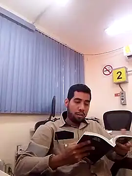 Snapshot of EnriquePersian197 chatting on January 2025 03:58:01 PM EnriquePersian197 online show from January 2025 03:58:01 PM