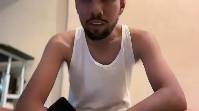 Snapshot of EnriquePersian197 chatting on January 2025 07:15:01 PM EnriquePersian197 online show from January 2025 07:15:01 PM