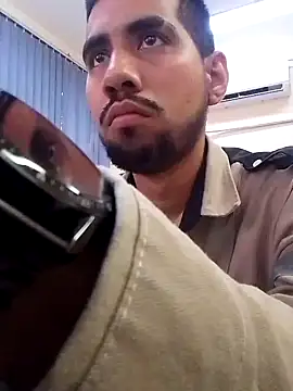 Snapshot of EnriquePersian197 chatting on January 2025 02:17:02 PM EnriquePersian197 online show from January 2025 02:17:02 PM