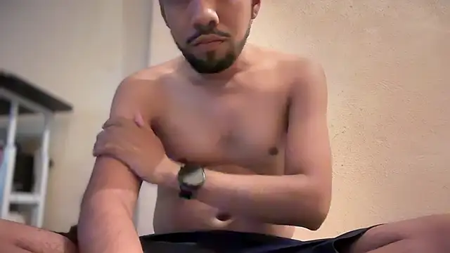 Snapshot of EnriquePersian197 chatting on January 2025 06:35:02 PM EnriquePersian197 online show from January 2025 06:35:02 PM