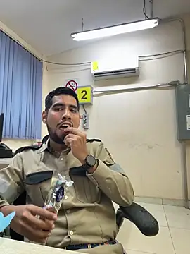 Snapshot of EnriquePersian197 chatting on February 2025 01:37:01 AM EnriquePersian197 online show from February 2025 01:37:01 AM