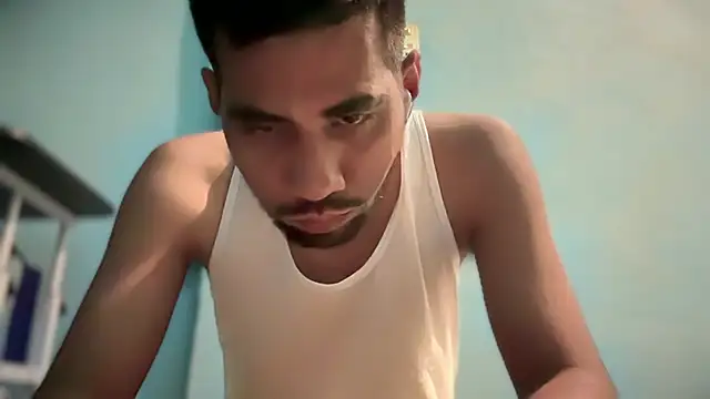 Snapshot of EnriquePersian197 chatting on February 2025 03:31:02 AM EnriquePersian197 online show from February 2025 03:31:02 AM