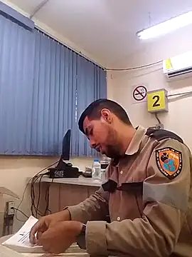 Snapshot of EnriquePersian197 chatting on February 2025 01:51:01 PM EnriquePersian197 online show from February 2025 01:51:01 PM