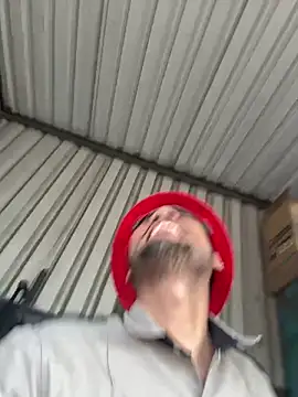 Snapshot of EnriquePersian197 chatting on March 2025 03:35:01 PM EnriquePersian197 online show from March 2025 03:35:01 PM