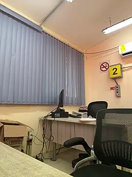 Snapshot of EnriquePersian197 chatting on March 2025 09:20:01 PM EnriquePersian197 online show from March 2025 09:20:01 PM