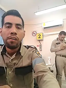 Snapshot of EnriquePersian197 chatting on September 2025 07:03:01 PM EnriquePersian197 online show from September 2025 07:03:01 PM