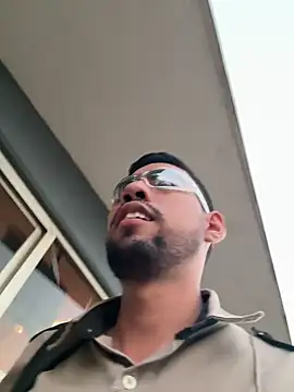 Snapshot of EnriquePersian197 chatting on October 2025 12:33:02 AM EnriquePersian197 online show from October 2025 12:33:02 AM