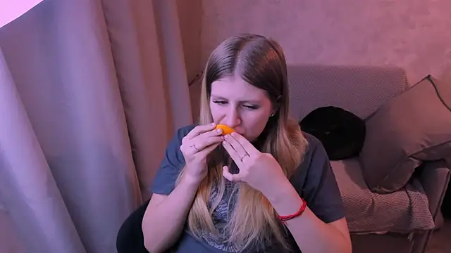 Snapshot of kirraa_ chatting on January 2025 07:24:01 PM kirraa online show from January 2025 07:24:01 PM