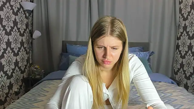 Snapshot of kirraa_ chatting on September 2025 05:36:02 PM kirraa online show from September 2025 05:36:02 PM