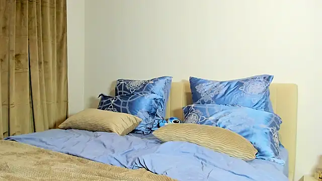 Snapshot of kirraa_ chatting on October 2025 06:54:02 PM kirraa online show from October 2025 06:54:02 PM