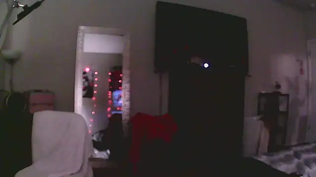 Snapshot of Lola69Rosexxx chatting on January 2025 04:16:02 AM Lola69Rosexxx online show from January 2025 04:16:02 AM