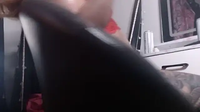 Snapshot of Lola69Rosexxx chatting on March 2025 03:09:02 AM Lola69Rosexxx online show from March 2025 03:09:02 AM